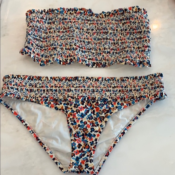 Tory Burch Women’s Costa Floral Print 2 PC Bandeau Bikini Set-Size Medium - Picture 2 of 6